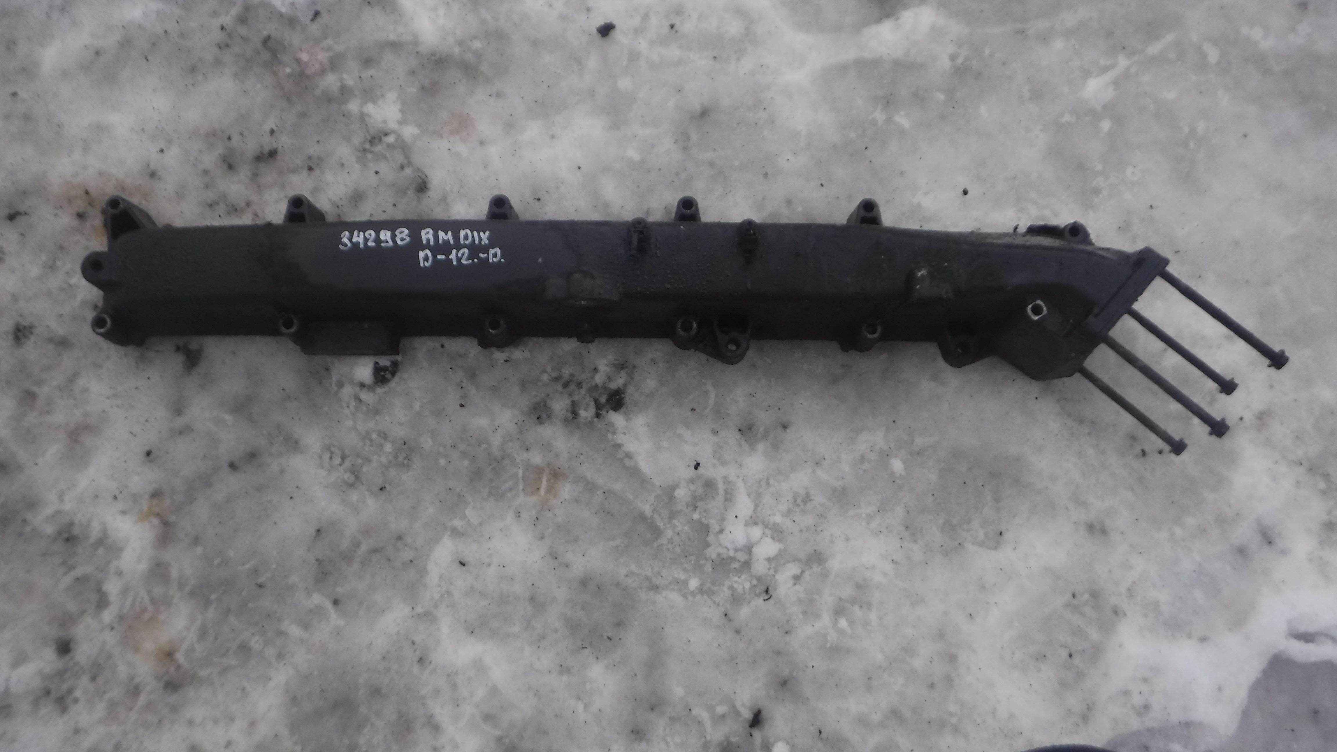 Впускной коллектор 7420464760 Renault Magnum DXI12 2005